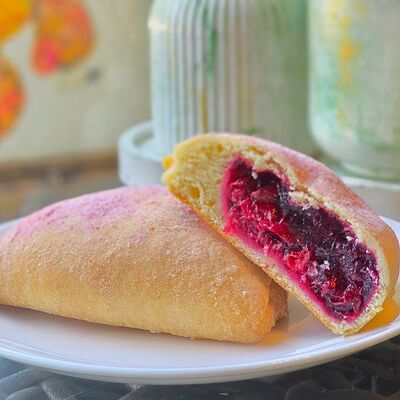 Сочень с вишней в Булонже по цене 180 ₽