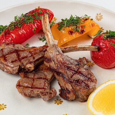 Каре дагестанского ягненка в Phantom по цене 3190 ₽