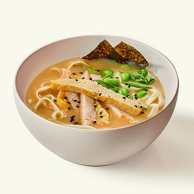 Суп Сырный Рамен с курицей в Вкусномаркет по цене 349 ₽