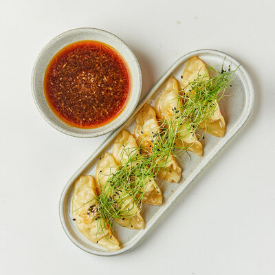 Гедза со свининой в RA‘MEN по цене 360 ₽