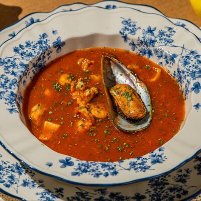 Рыбная похлебка в Airy restaurant по цене 1270 ₽