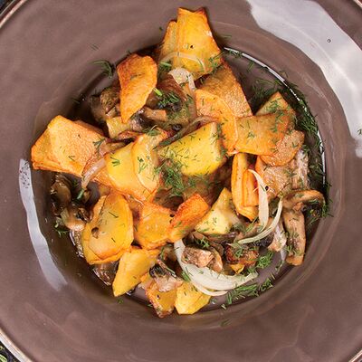 Картофель, жаренный с грибами в Чиполучо по цене 290