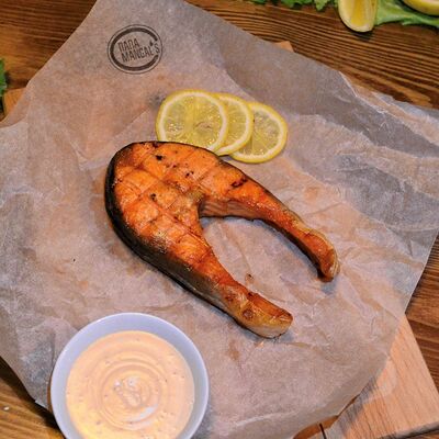 Стейк из форели на углях в Папа Mangals по цене 950 ₽