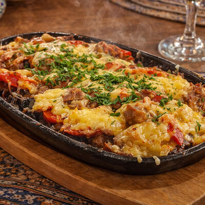 Сковородка с говядиной в Тминъ по цене 580 ₽