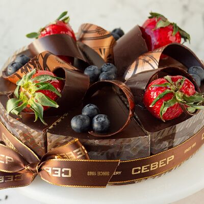 Торт Шоколадная сказка в Север-Метрополь по цене 5125 ₽