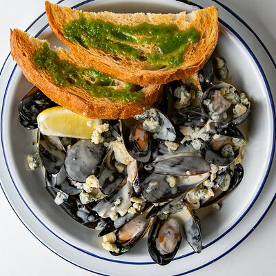 Мидии в винном соусе в Креветочная The Shrimp по цене 890 ₽