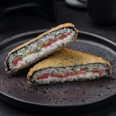 Сэндвич-ролл с тунцом темпура в Рыба закусывала по цене 429 ₽