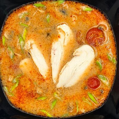 Том кха с курицей в Mr roll по цене 499 ₽