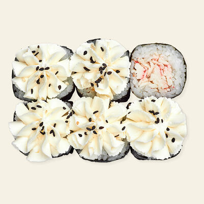 Классический сливочный ролл с крабом в Томята Тосуши по цене 420 ₽