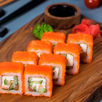 Калифорния с лососем в Рам Суши по цене 650 ₽