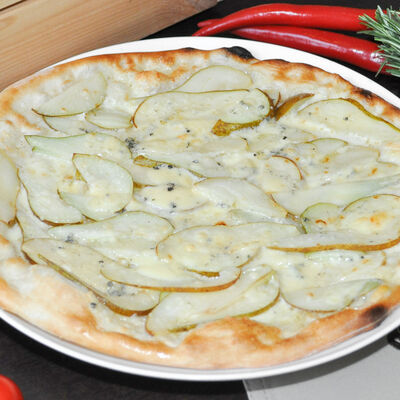 Пицца Груша и дорблю в PrestoMia по цене 510 ₽