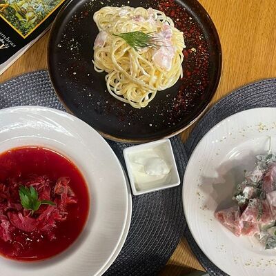 Сет №1 с борщом и карбонарой в La Vida loca по цене 590 ₽