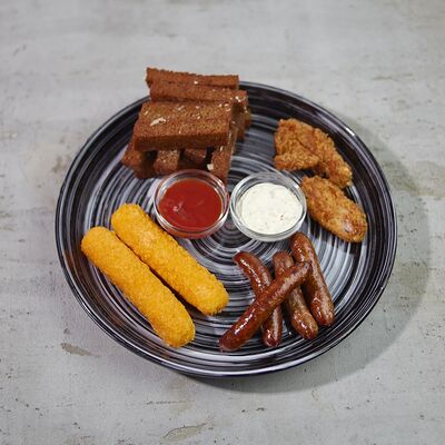 Ассорти горячих закусок в Паблик Бар по цене 799 ₽