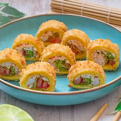 Теплый ролл-тортилья с креветкой в Луиджи & Тосё по цене 459