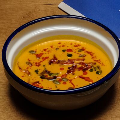 Тыквенный суп с криспи беконом в Сидрерия Три стакана по цене 570 ₽