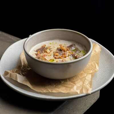 Крем-суп из лесных грибов, утки и пудры из белых грибов в Нобель по цене 470 ₽