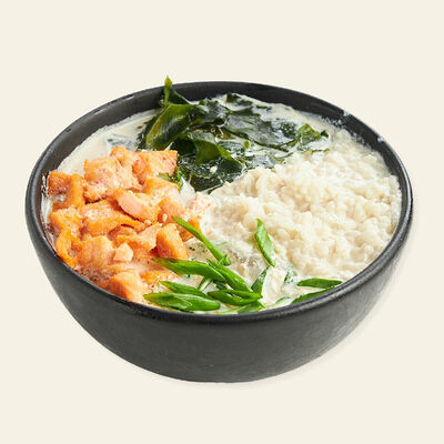 Сливочный суп с лососем в Томята Тосуши по цене 660 ₽