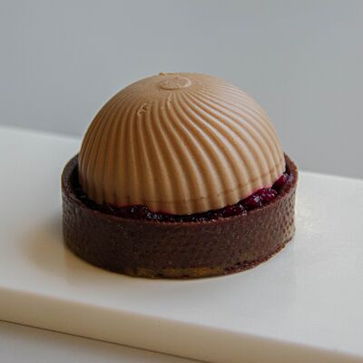 Тарт Шоколад-вишня в Sovka Coffee по цене 320 ₽