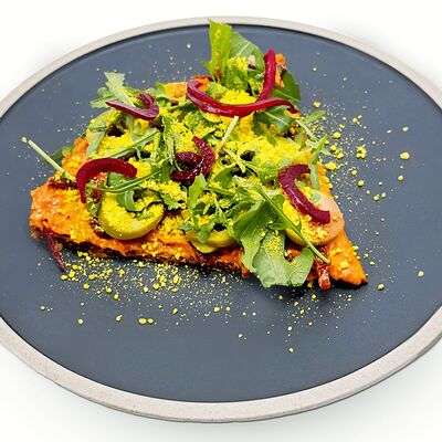 Томатная пицца с оливками в BunnyMoon по цене 610 ₽