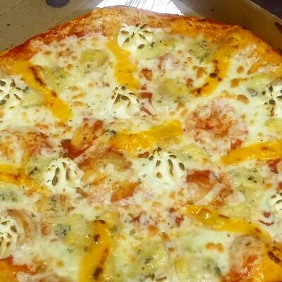 Пицца Четыре сыра в Добрый Шеф по цене 530 ₽