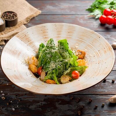 Цезарь с креветками 280 г в Donna Maria PREMIUM по цене 750 ₽