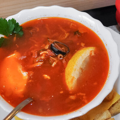 Солянка Пикантная в PrestoMia по цене 390 ₽