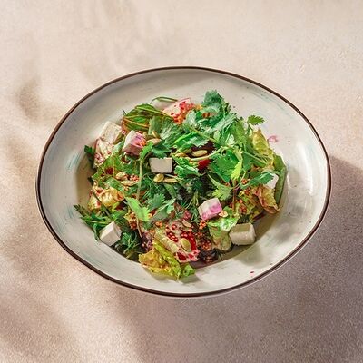 Салат с печеной свеклой и брынзой в Перчини на огне по цене 320