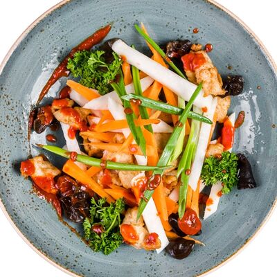 Курица по-сычуаньски в Пекин по цене 690 ₽