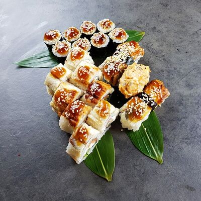 Сет Канада Микс в Burger&Sushi по цене 2498 ₽