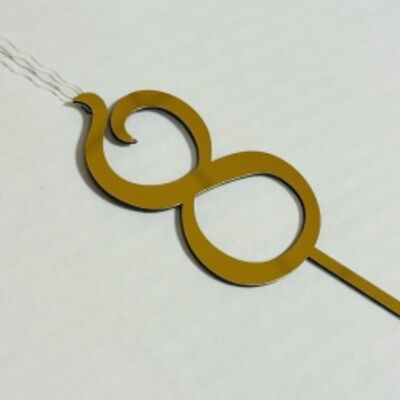 Свеча цифра 8 в Патисари по цене 154 ₽