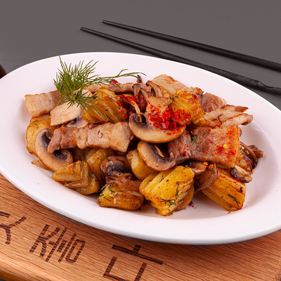 Картошка по -домашнему с говядиной в Дом Куксу по цене 950 ₽