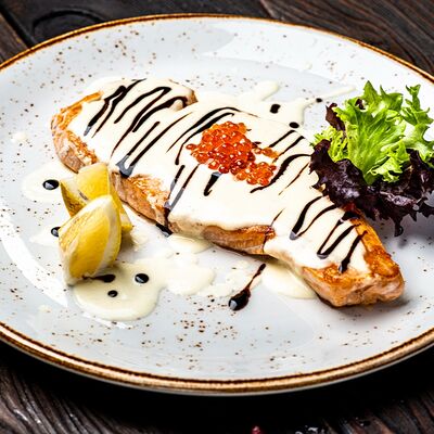 Сёмга по-царски в Мархал по цене 1050 ₽