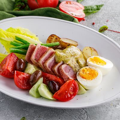 Салат Нисуаз в Пряности & Радости на Васильевском по цене 650