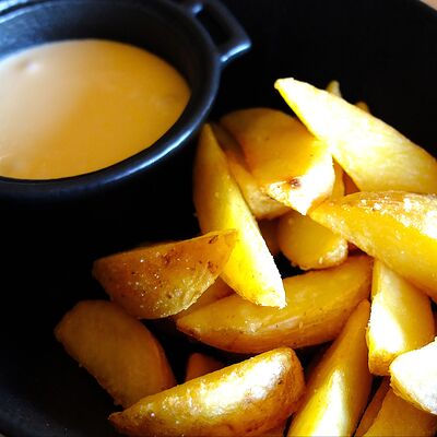 Картофельные дольки в Смоки-паб Станция по цене 380 ₽