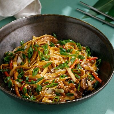 Удон с курицей в Кукумбер по цене 590