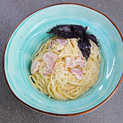 Спагетти Карбонара в На югах по цене 690 ₽