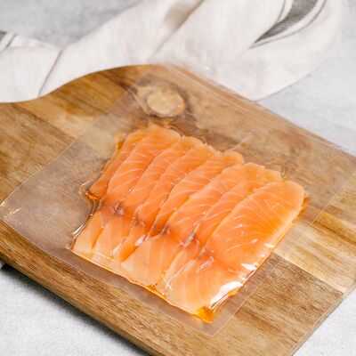 Лосось слабосолёный в Гости по цене 980 ₽