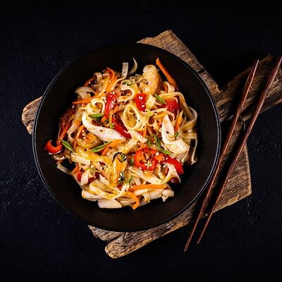 Удон с кальмаром в Панда Ok по цене 589 ₽