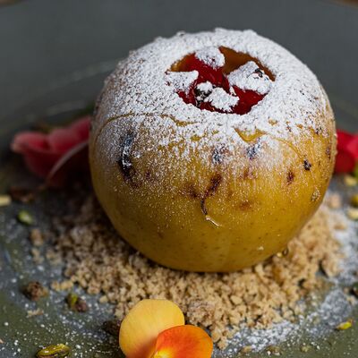 Запечённое яблоко с орехами в Старый город по цене 280