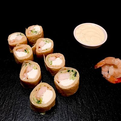 Роллы в блине с креветкой в Блин да денёр по цене 579 ₽