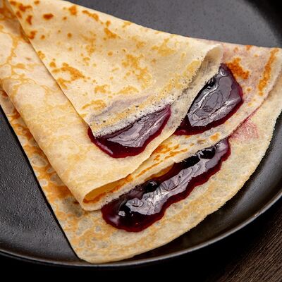 Блин с черничным джемом в Папины блины по цене 244 ₽