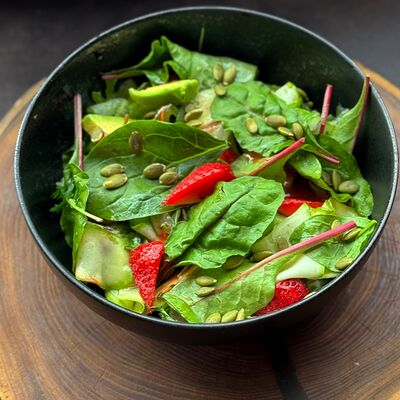 Зеленый с клубникой в Voodoo bar по цене 760 ₽