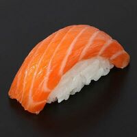 Суши с лососем в Вкус Азии
