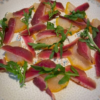 Карпаччо из вяленой утиной грудкив DVOR гриль-бистро по цене 690 ₽