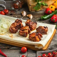 Шашлык из cвинoй шеи в Chef Grill