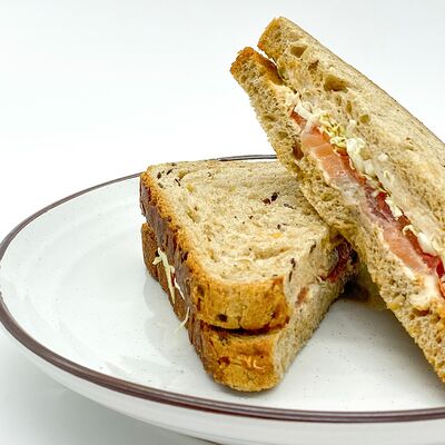 Сэндвич с семгой в Форто4ка по цене 330 ₽