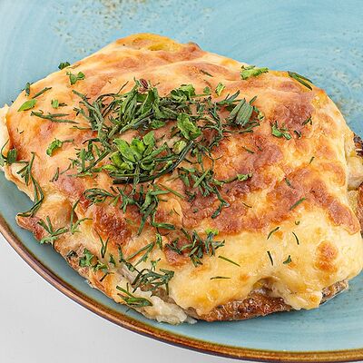 Мясо по-французски в Вилка Ложка по цене 245 ₽