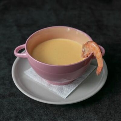 Суп-пюре сырный с креветками в Daddys pub по цене 595 ₽