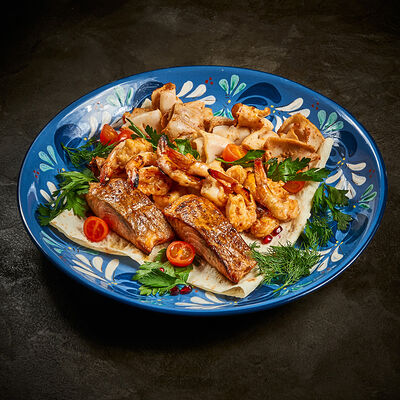 Ассорти морепродуктов на компанию в Гранат по цене 4900 ₽