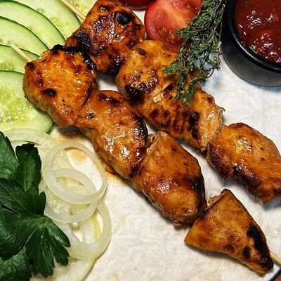Шашлык из куриного филе в Шашлыки и Шаурма по цене 230 ₽